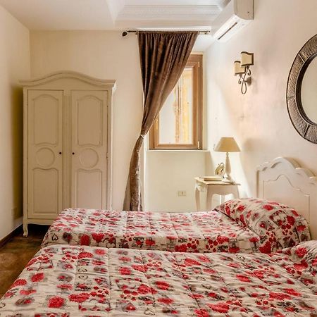 Rome Right In The Ancient Historical Center Two Bedrooms Two Bath, Up To 6 Pax Extérieur photo
