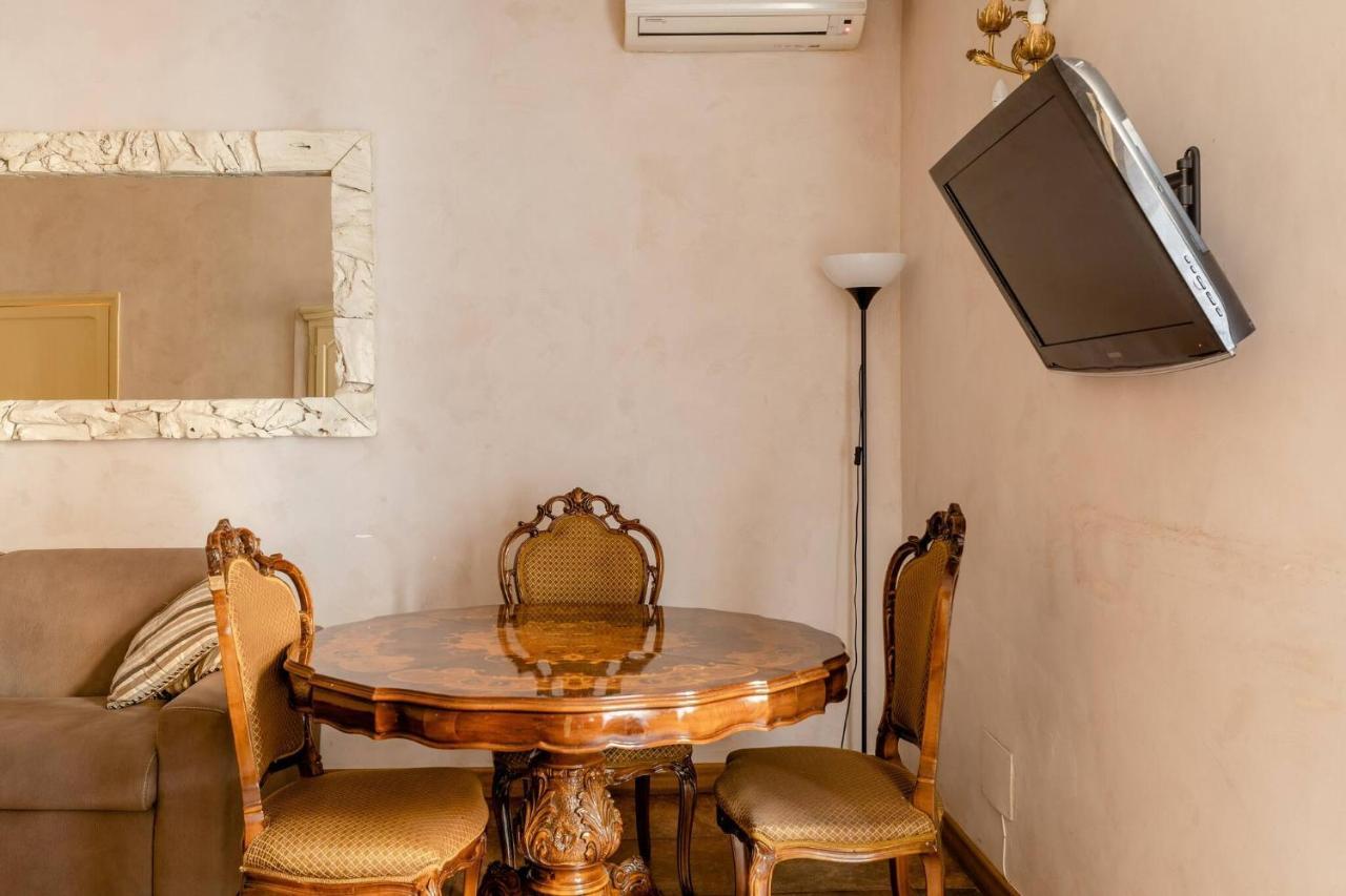 Rome Right In The Ancient Historical Center Two Bedrooms Two Bath, Up To 6 Pax Extérieur photo